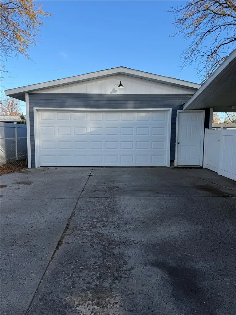 321 Normandy Dr, Billings, MT 59102 - #3