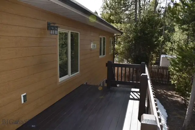 305 Lewis Avenue, West Yellowstone, MT 59758 - Image #3