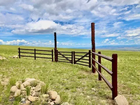 22 Broken Trail N #944-11, Belfry, MT 59008 - Image #3