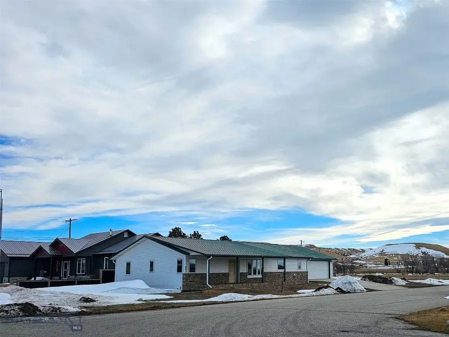 603 W 3rd Avenue, Big Timber, MT 59011 - Image #2