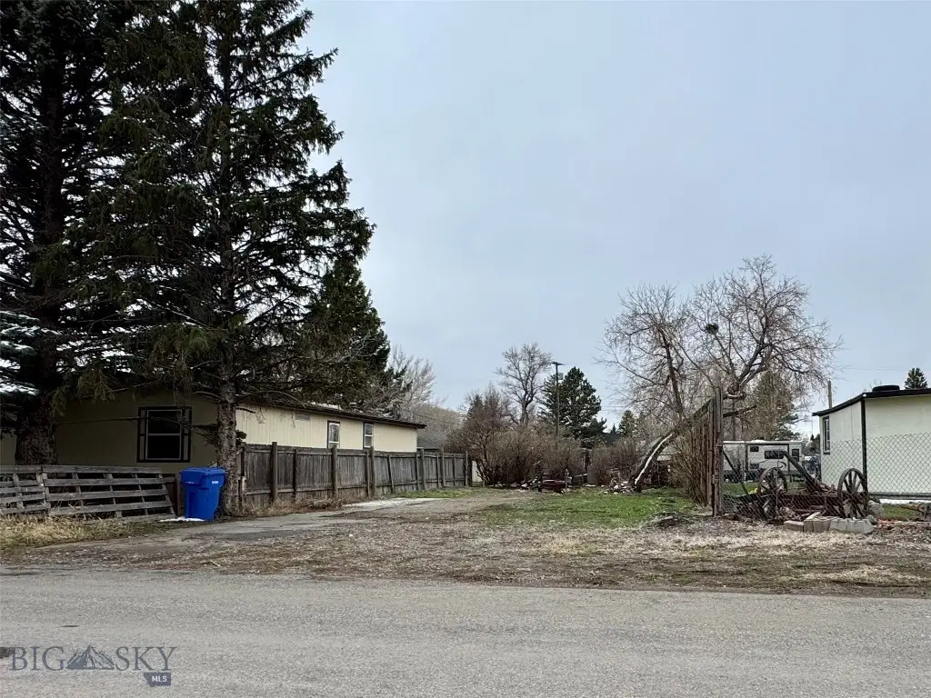 128 S P St., Livingston, MT 59047 - Image #1