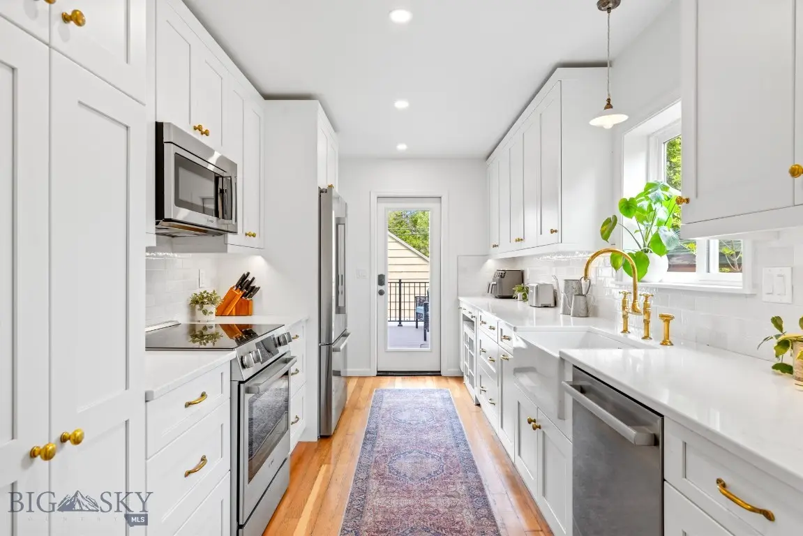 215 S 10th Street, Livingston, MT 59047 - Image #1