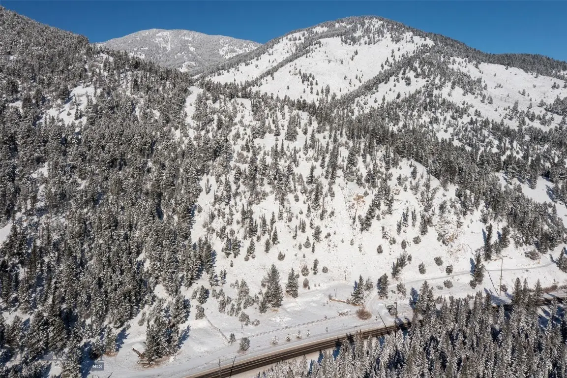 48295 Gallatin Road, Gallatin Gateway, MT 59730 - Image #1