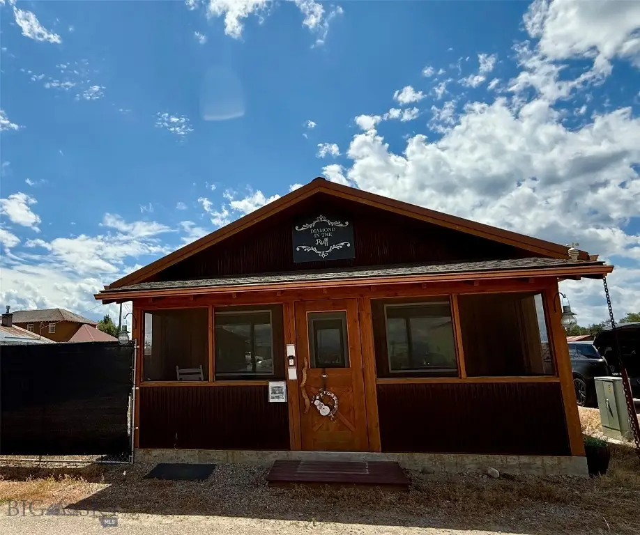 300 County Road, Wisdom, MT 59761 - Image #1