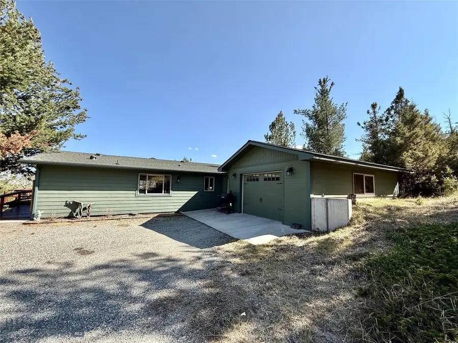 17 Gemini Road, Emigrant, MT 59027 - Image #2