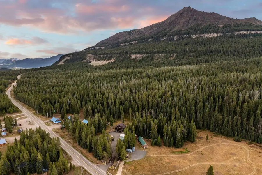 708 Us Highway 212 W, Cooke City, MT 59020 - Image #2