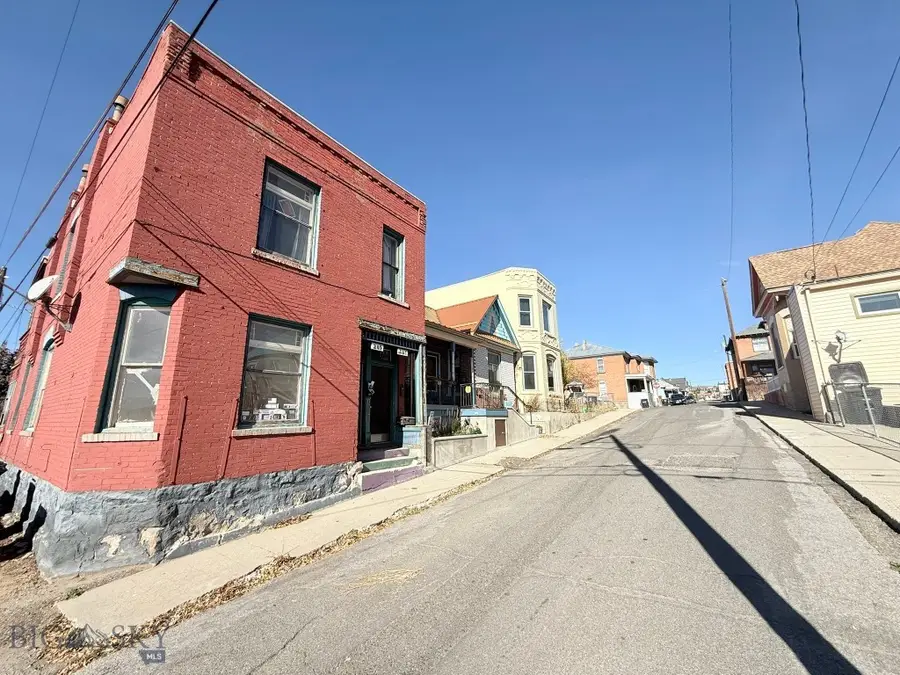 207 S Crystal, Butte, MT 59701 - Image #2