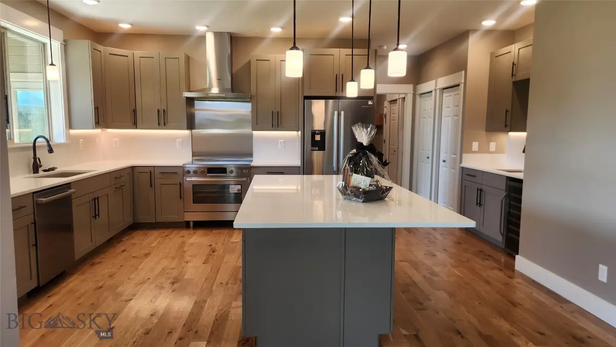 330 Swayback Lane, Bozeman, MT 59718 - Image #1