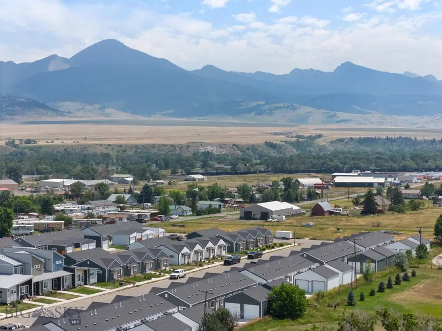 407 Brookline Street #B, Livingston, MT 59047 - #2