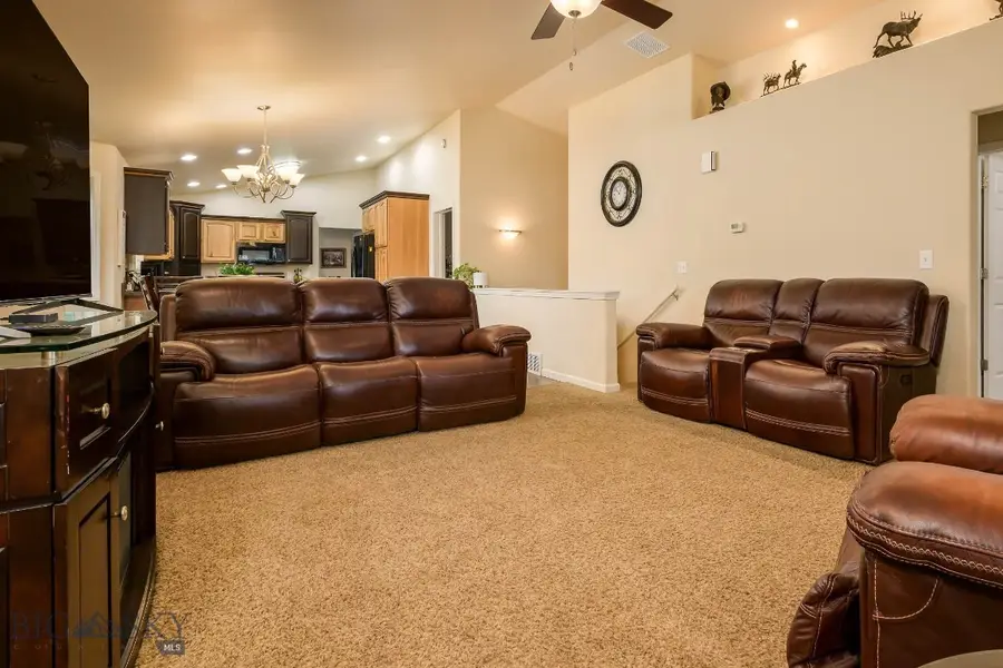 801 E 4th Street, Laurel, MT 59044 - #3