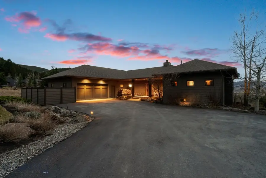 303 S Big Elk Meadow Road, Gallatin Gateway, MT 59730 - #2