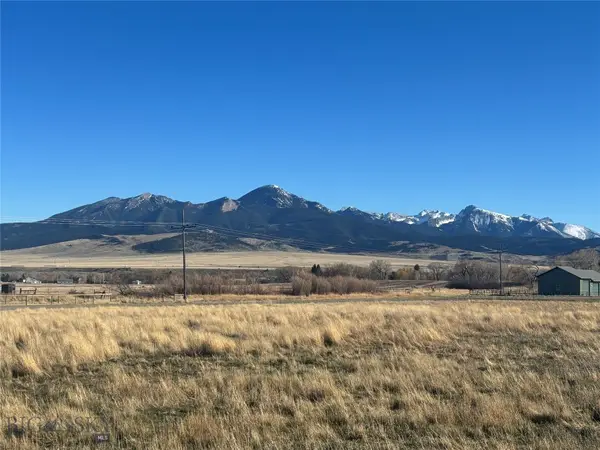 17 W Point, Livingston, MT 59047