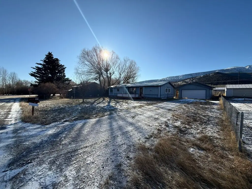103 Howe Street, Anaconda, MT 59711 - #1