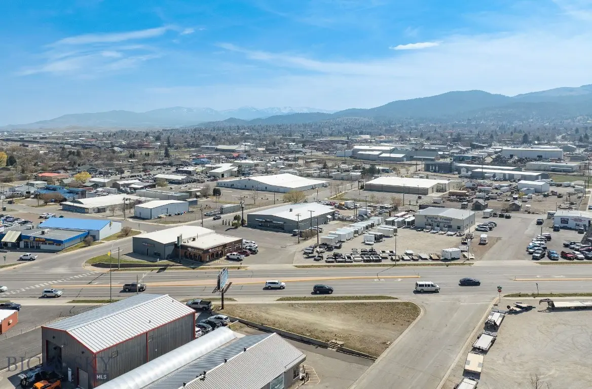 2000 N Last Chance Gulch, Helena, MT 59601 - #1