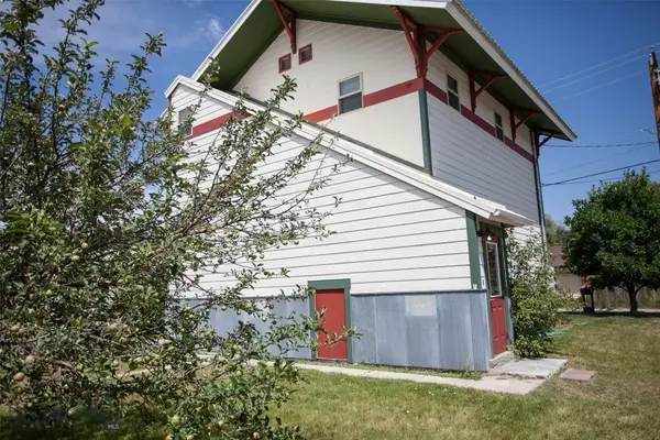 305 E Railroad Avenue N, Manhattan, MT 59741