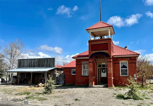 435 Oregon Shortline Road, Dell, MT 59724