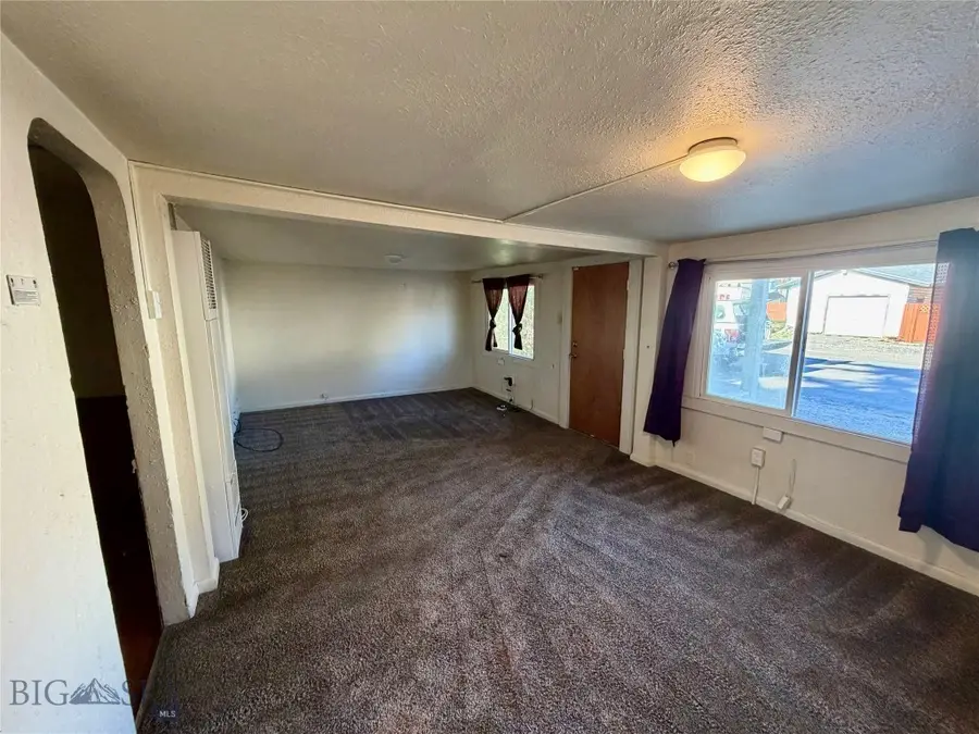 1303 Stuart Avenue, Butte, MT 59701 - #3