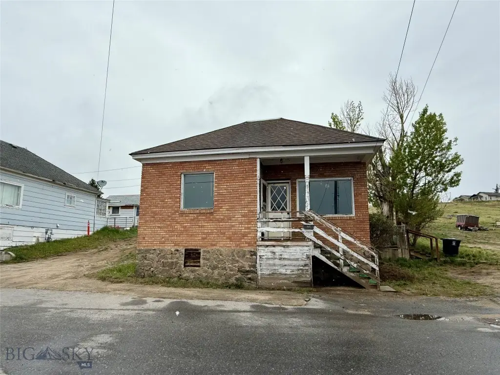 327 W Boardman Street, Butte, MT 59701 - #1