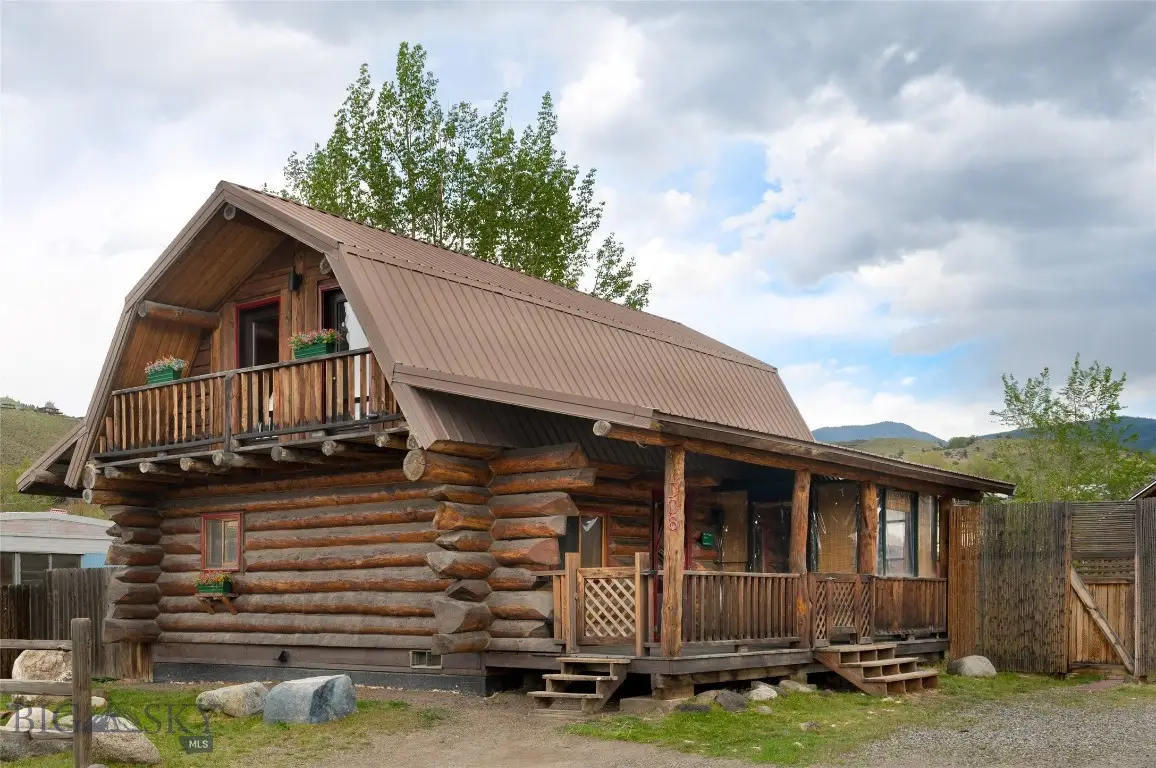 308 3rd Street S, Gardiner, MT 59030 - #1