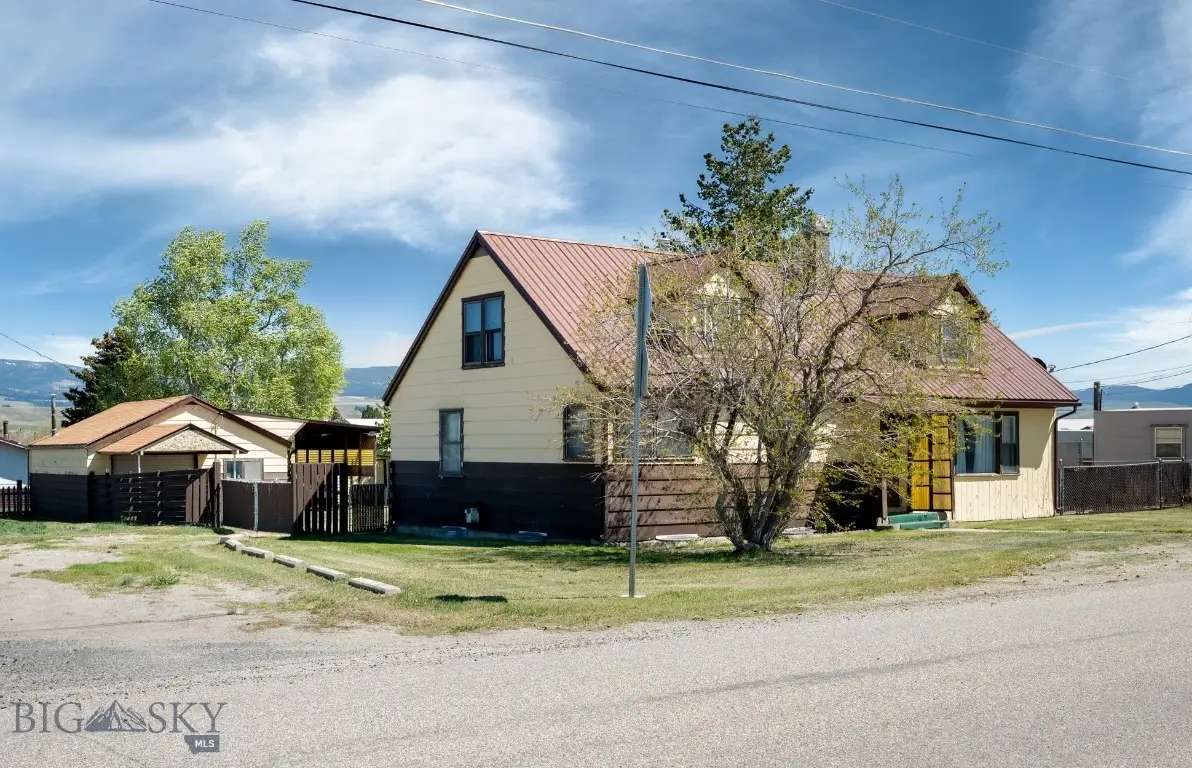 709 Oregon Street, Deer Lodge, MT 59722 - #1