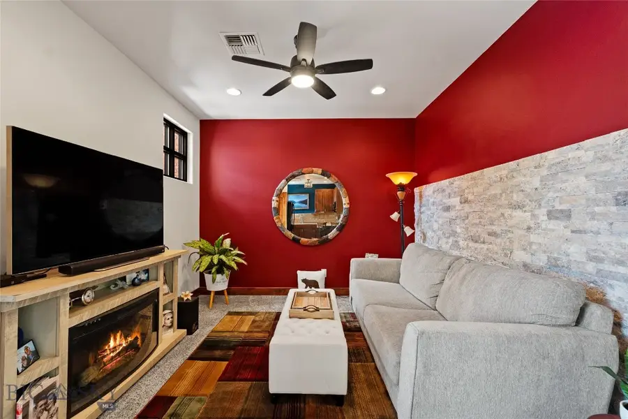115 E Gallatin Avenue #A201, Manhattan, MT 59741 - #3