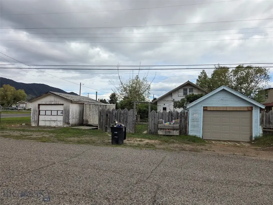 2421 Locust Street, Butte, MT 59701 - #2