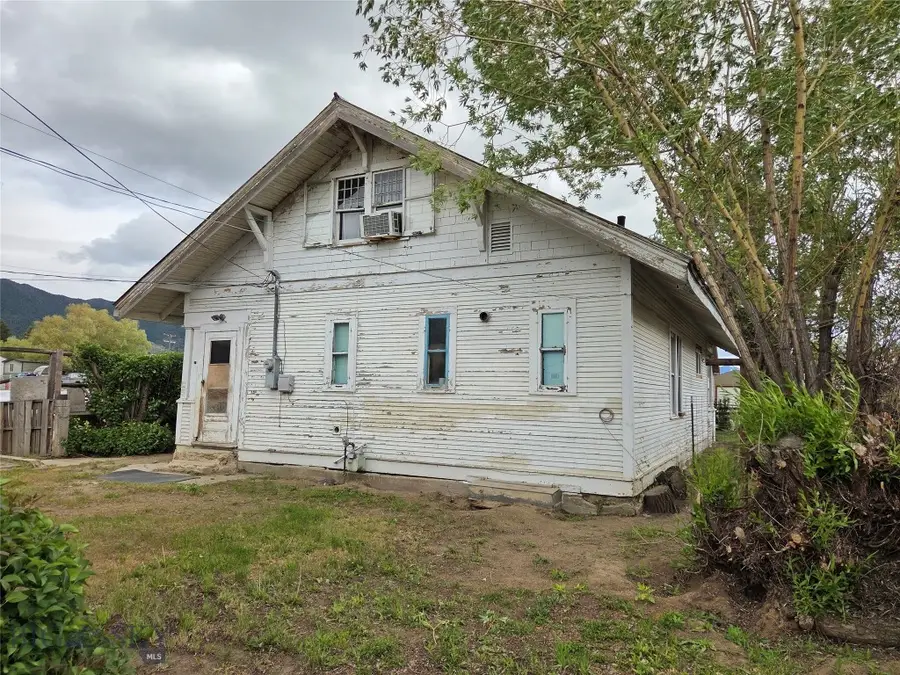 2421 Locust Street, Butte, MT 59701 - #3