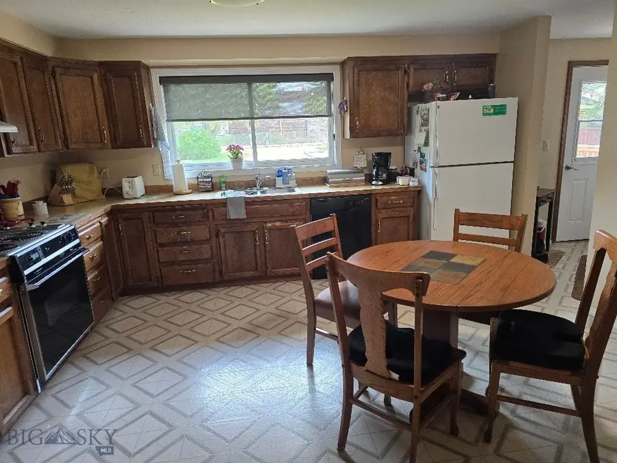107 Jefferson, Sheridan, MT 59749 - #2