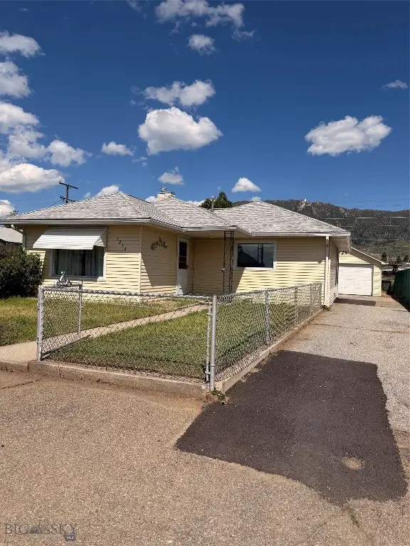 1818 Stuart, Butte, MT 59701 - #1