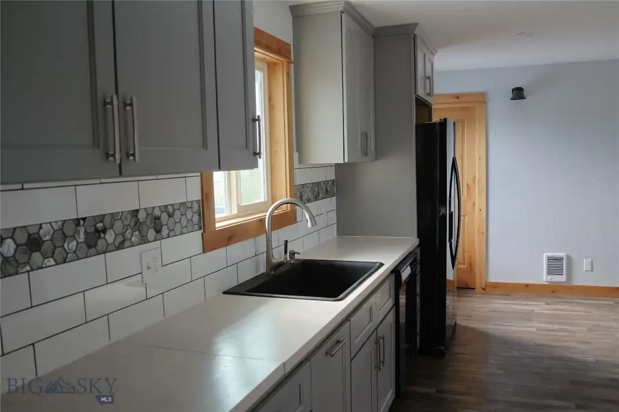 204 Big Sky Dr, Townsend, MT 59644 - #2