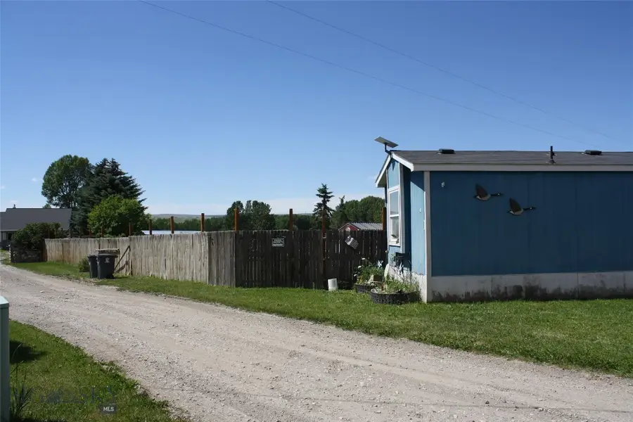 354 Ole Depot Road, Gallatin Gateway, MT 59730 - #2