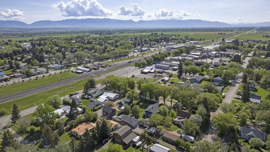 214 W Main St, Manhattan, MT 59741 - #3