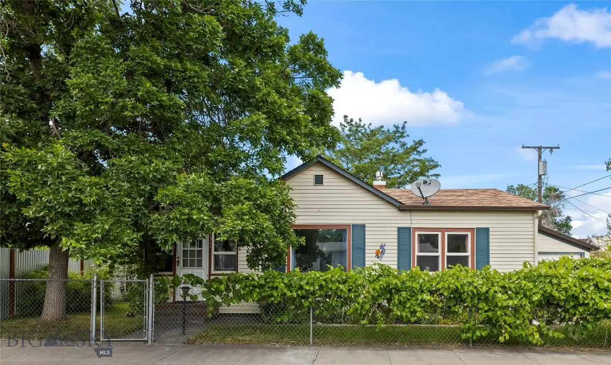 311 E Clark Street, Livingston, MT 59047 - #1