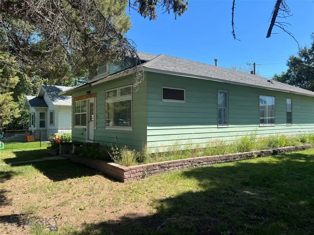 302 N Bridge Street, Twin Bridges, MT 59754 - #1