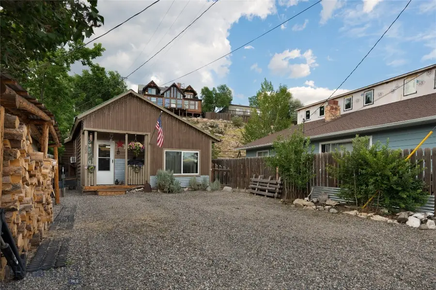 202 5th Street W, Gardiner, MT 59030 - #3