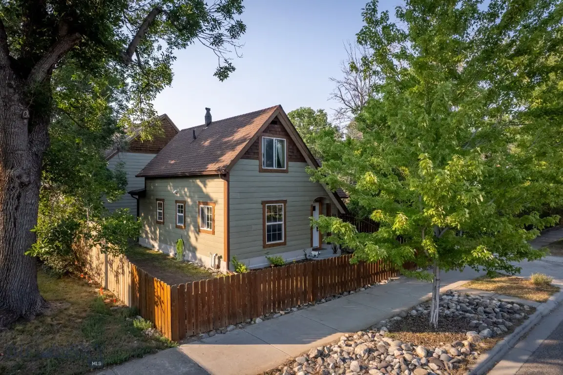 414 W Chinook Street, Livingston, MT 59047 - #1