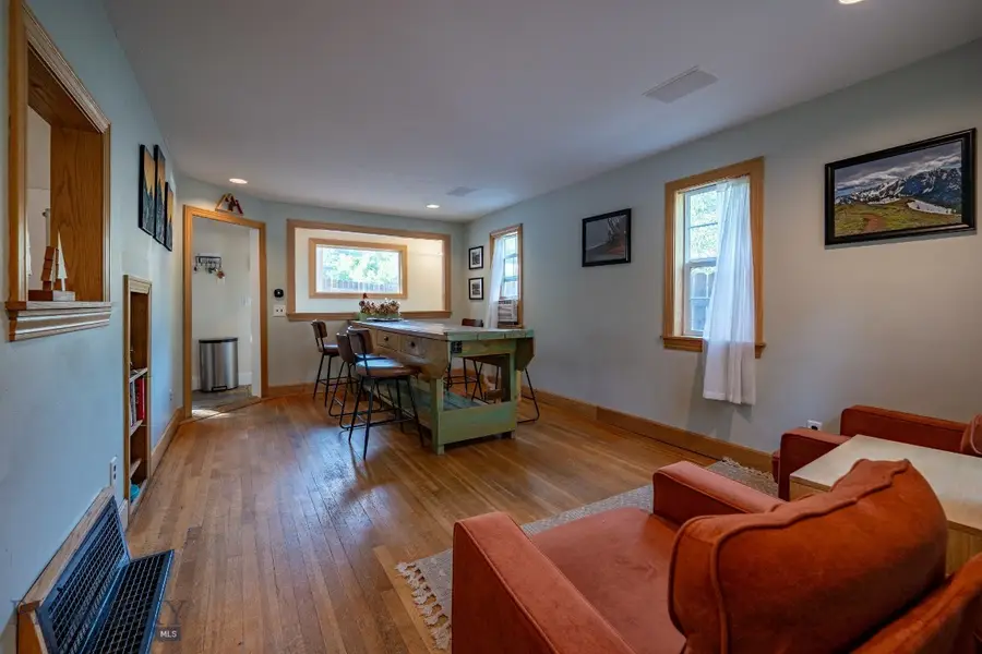 414 W Chinook Street, Livingston, MT 59047 - #3