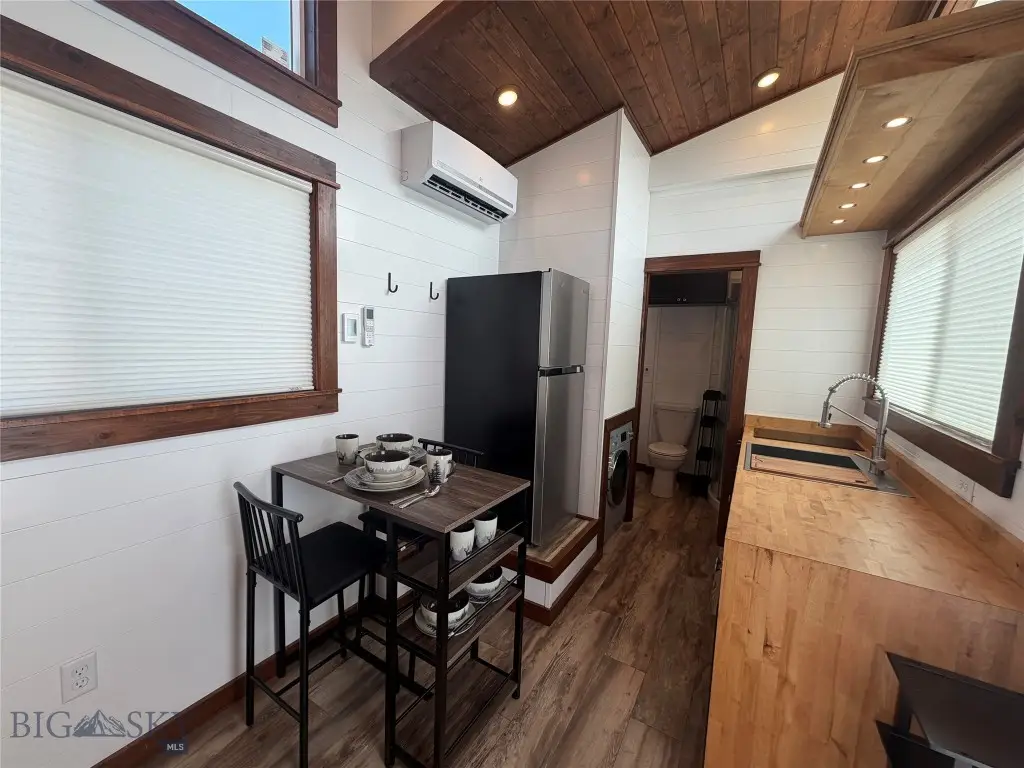 306 E Larime Street, White Sulphur Springs, MT 59645 - #1