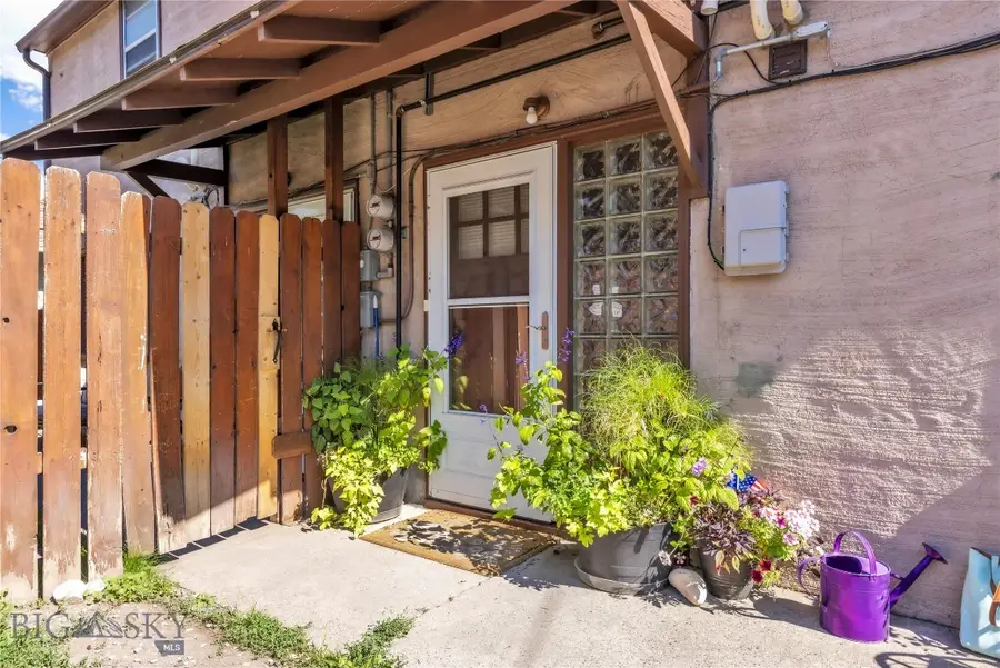 415 1/2 North 3rd St, Livingston, MT 59047 - #3