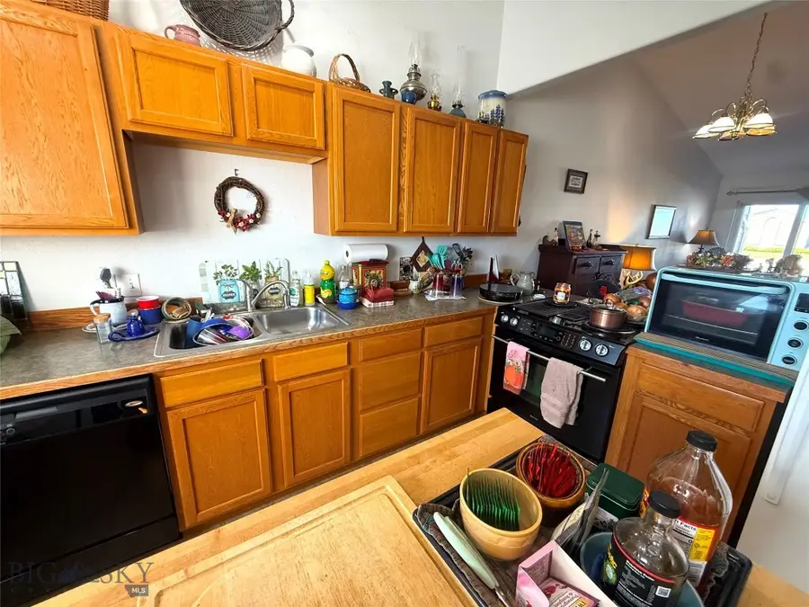 413 Sunlight Peak Ct., Big Timber, MT 59011 - #2