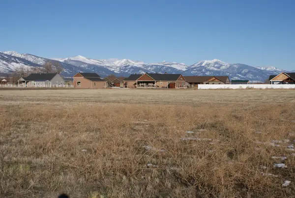 137 Jay Bird Drive, Hamilton, MT 59840