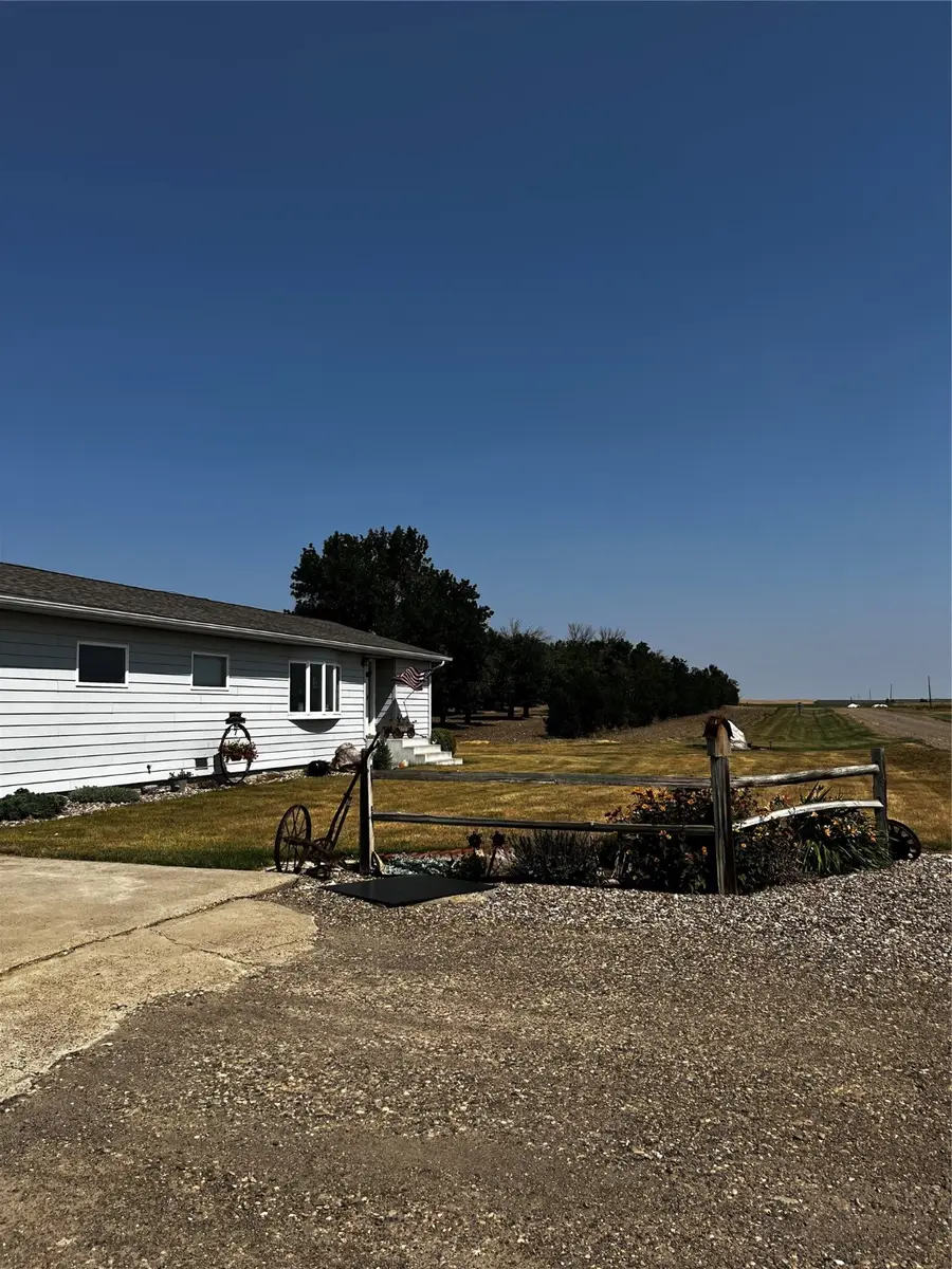 450 Graceville Road N, Geraldine, MT 59446 - Image #3