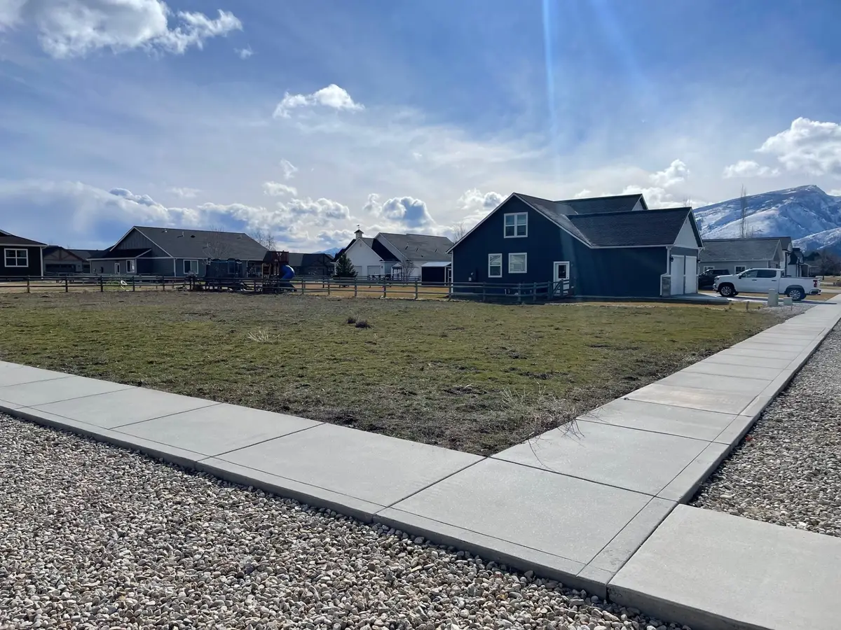 131 China Silk Way, Hamilton, MT 59840 - Image #1