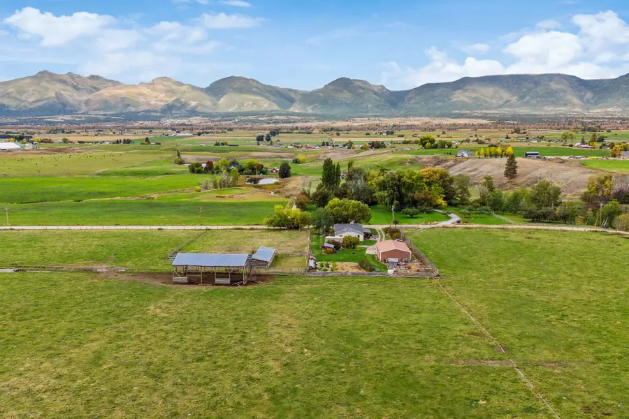 1848 Mountain View Orchard Road, Corvallis, MT 59828 - Image #2