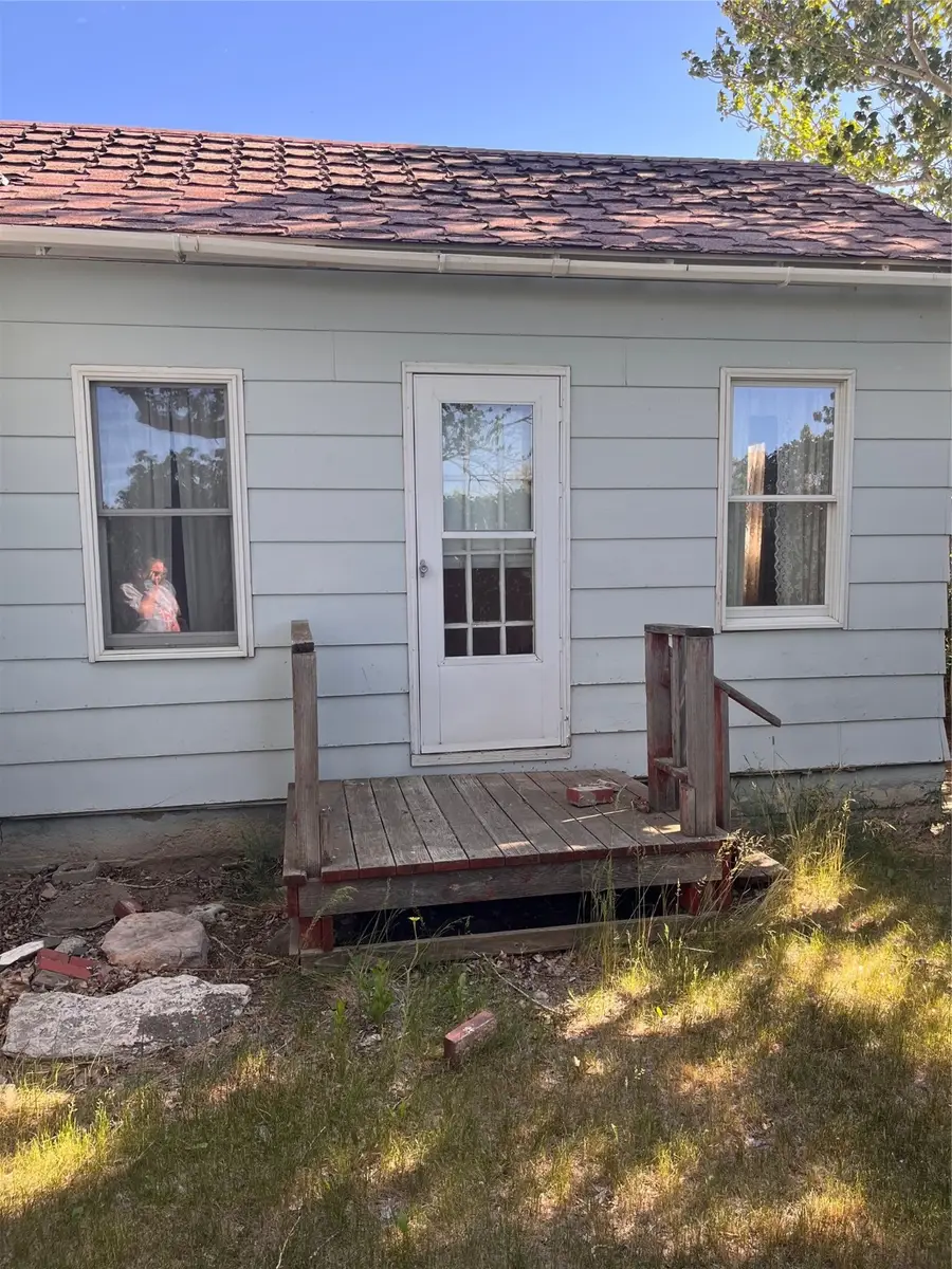 405 2nd Street Nw, Kevin, MT 59454 - Image #2