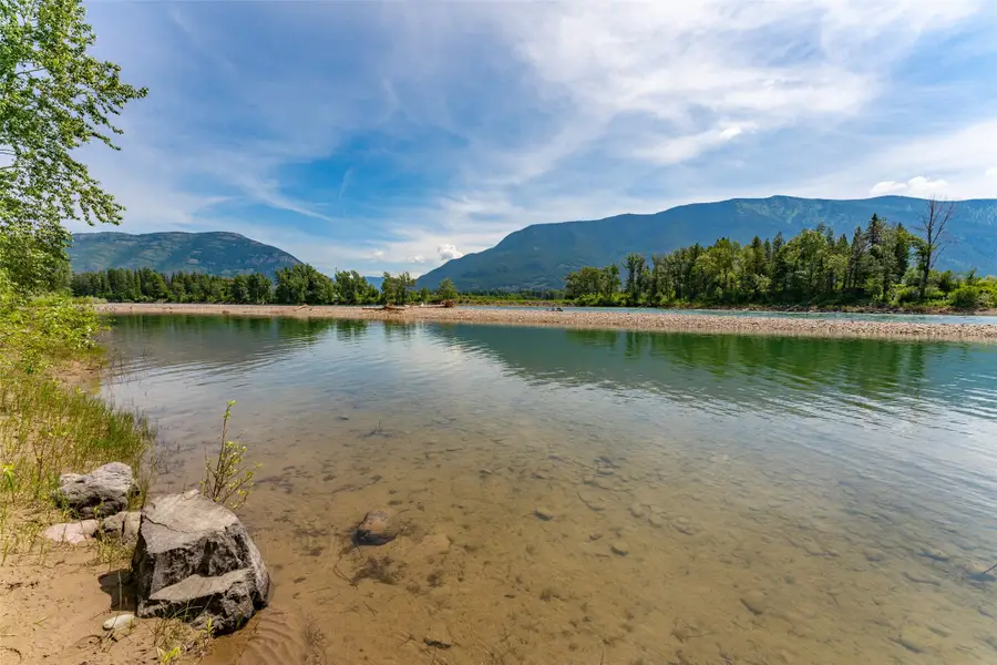 659 Us Highway 2 E, Columbia Falls, MT 59912 - Image #2