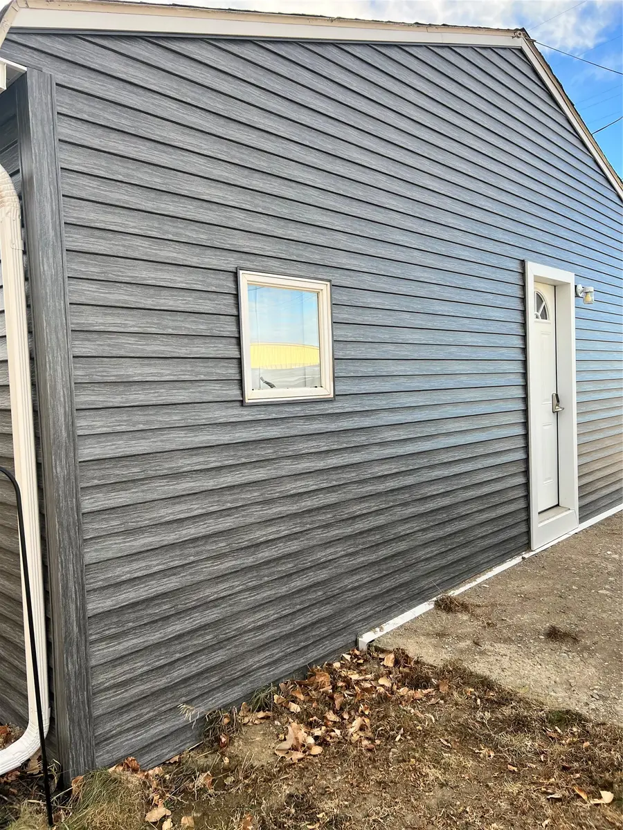 8 S Washington Street, Conrad, MT 59425 - Image #2