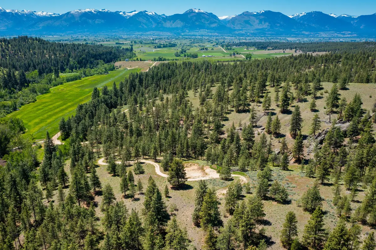 914 Fox Raven Hollow, Corvallis, MT 59828 - Image #1