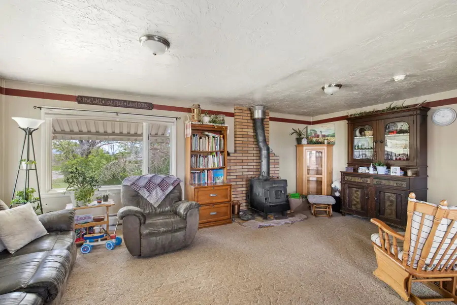 151 6th Lane Ne, Fairfield, MT 59436 - Image #3