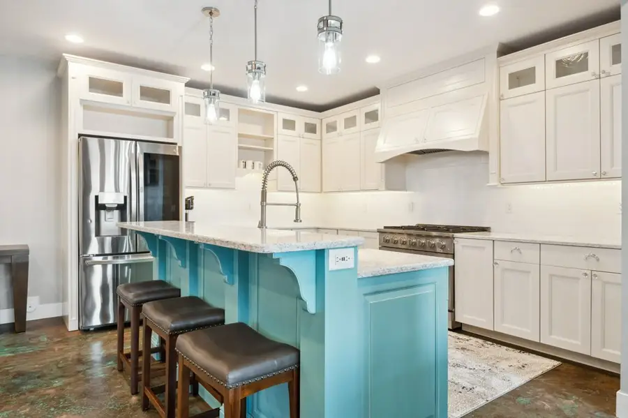 11021 Coulter Pine St House & Adu, Lolo, MT 59847 - Image #2